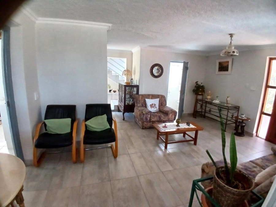 4 Bedroom Property for Sale in De Kelders Western Cape